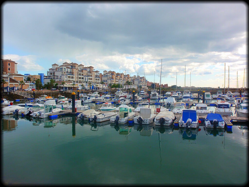 Puerto Deportivo Marina Isla Canela