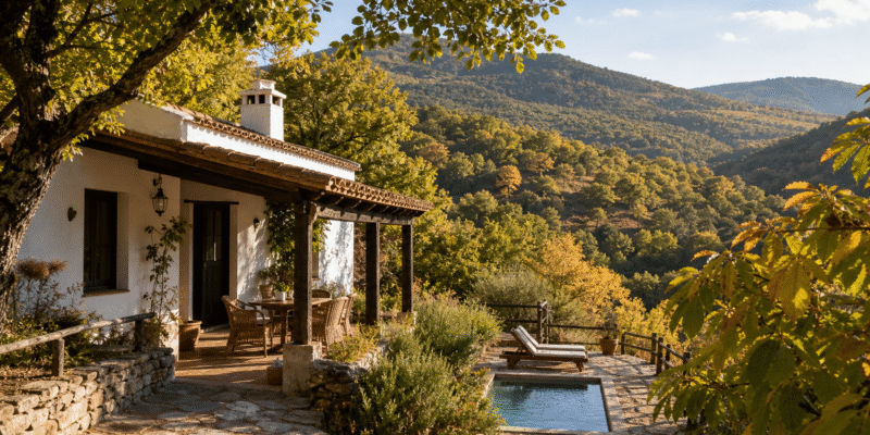 Casa rural con piscina entre castaños en la Sierra de Aracena