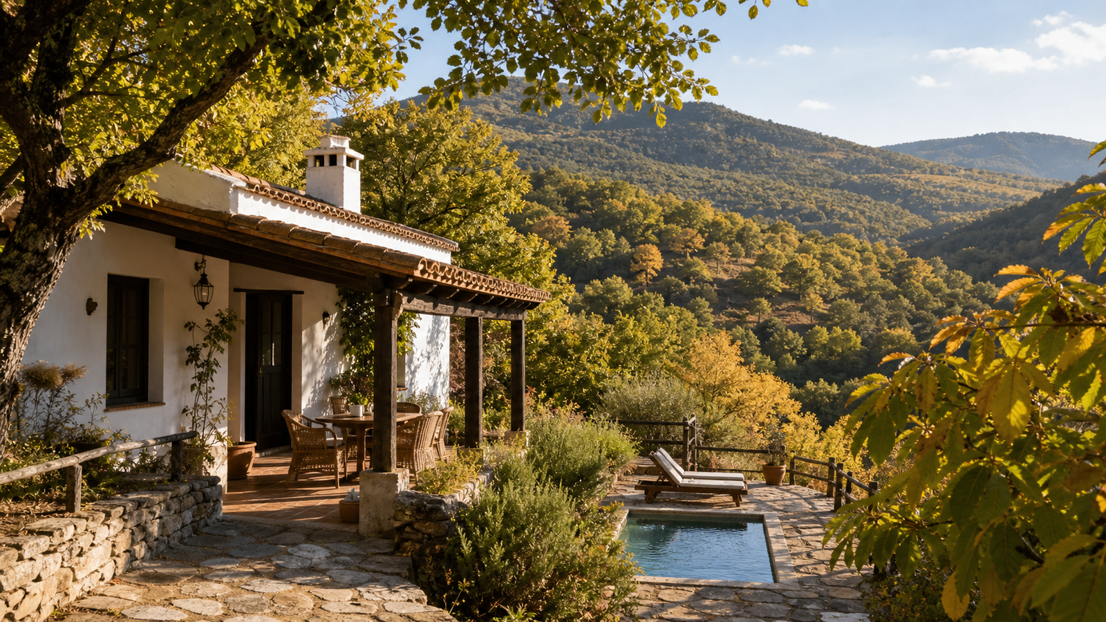 Casa rural con piscina entre castaños en la Sierra de Aracena